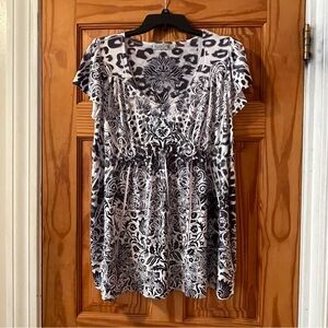 Unity World Wear Short Sleeve Tunic, Size Large